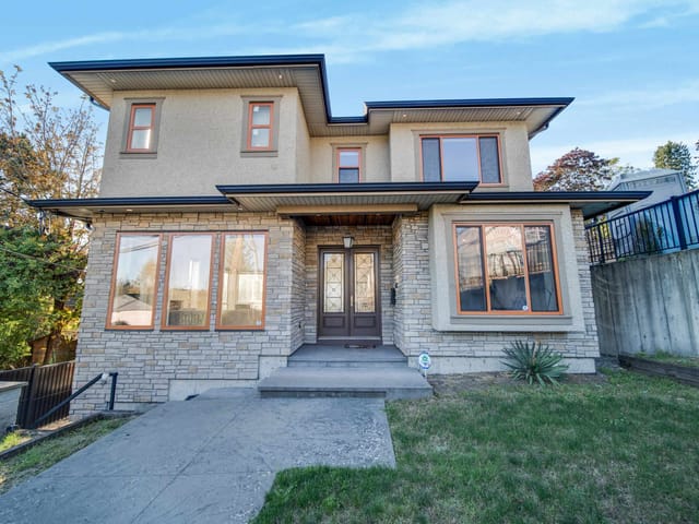 House for sale in Burnaby, Burnaby South, 8543 Royal Oak Avenue, 263078029 | Realtylink.org