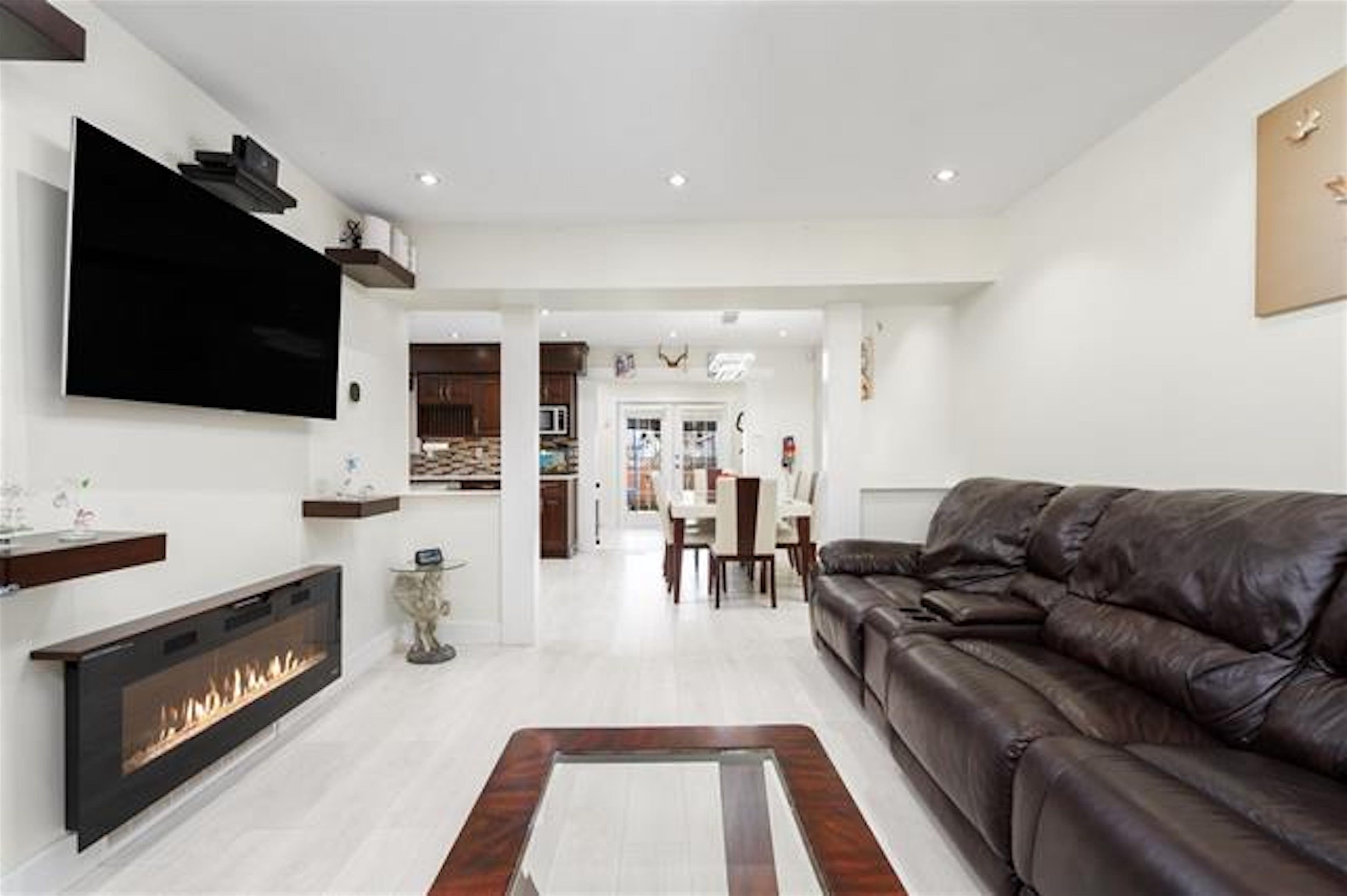 1/2 Duplex for sale in Surrey, Surrey, 9068 146a Street, 263078216 | Realtylink.org