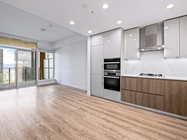 Apartment for sale in Burnaby, Burnaby South, 2309 6511 Sussex Avenue, 263078292 | Realtylink.org