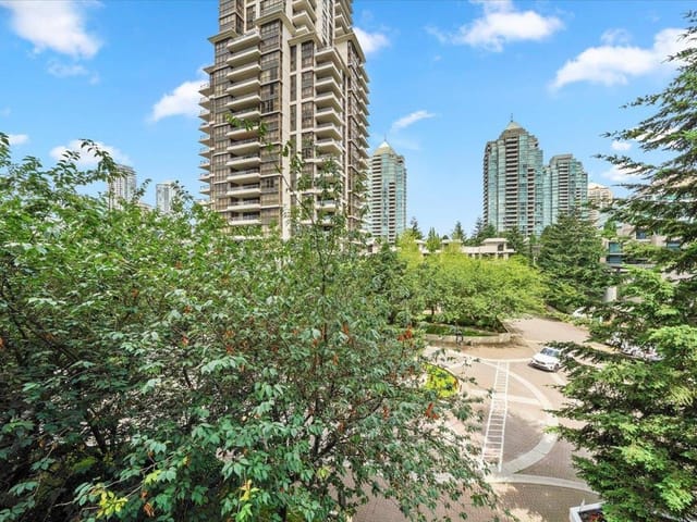 Apartment for sale in Burnaby, Burnaby North, 405 2138 Madison Avenue, 263078314 | Realtylink.org