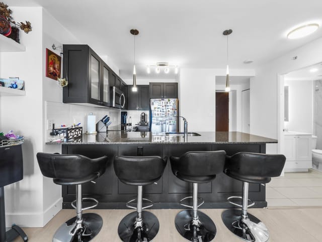 Apartment for sale in Burnaby, Burnaby South, 502 7225 Acorn Avenue, 263078804 | Realtylink.org