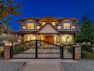 House for sale in White Rock, South Surrey White Rock, 15354 Royal Avenue, 263079634 | Realtylink.org