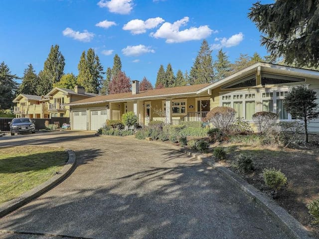 House for sale in Surrey, South Surrey White Rock, 13721 Marine Drive, 263081058 | Realtylink.org