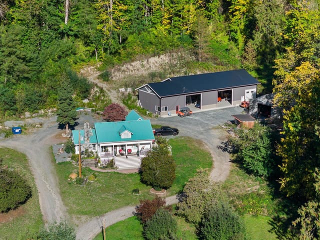 House for sale in Chilliwack, Sardis, 46751 Chilliwack Lake Road, 263081281 | Realtylink.org