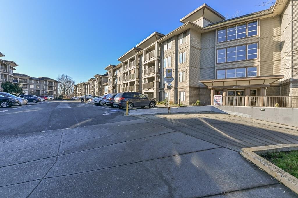 Apartment for sale in Chilliwack, Chilliwack, 215 45567 Yale Road, 263082428 | Realtylink.org