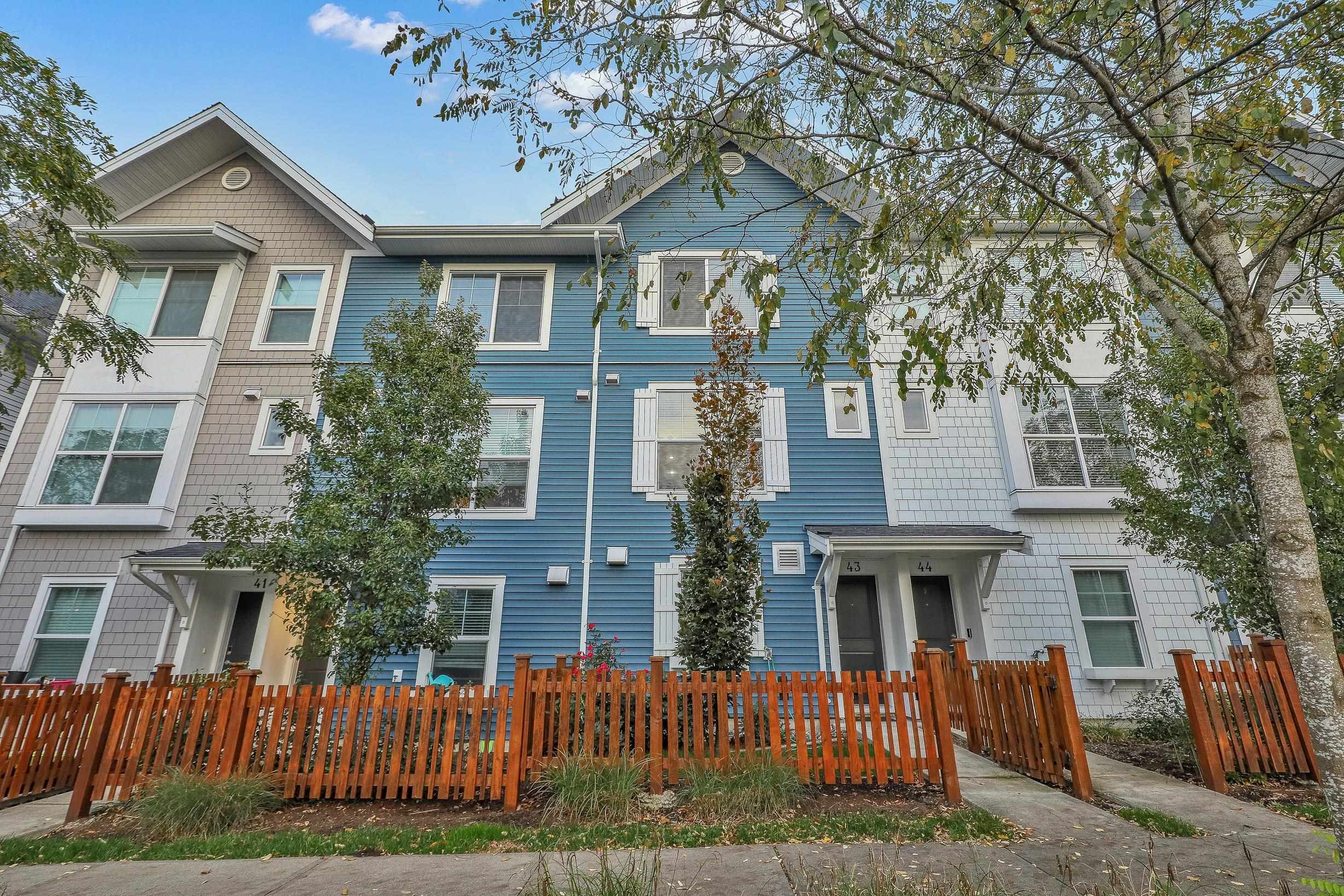 Townhouse for sale in Langley, Langley, 43 20451 84 Avenue, 263082449 | Realtylink.org