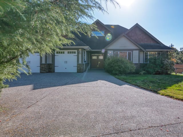 House for sale in Sechelt, Sunshine Coast, 5005 Bay Road, 263082745 | Realtylink.org