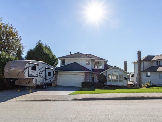 House for sale in Coquitlam, Coquitlam, 2658 Delahaye Drive, 263083208 | Realtylink.org