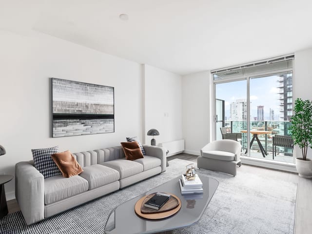 Apartment for sale in Surrey, North Surrey, 2406 13655 Fraser Highway, 263083886 | Realtylink.org