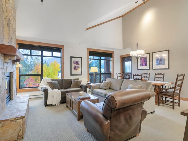 Apartment for sale in Whistler, Whistler, 401 2202 Gondola Way, 263084428 | Realtylink.org
