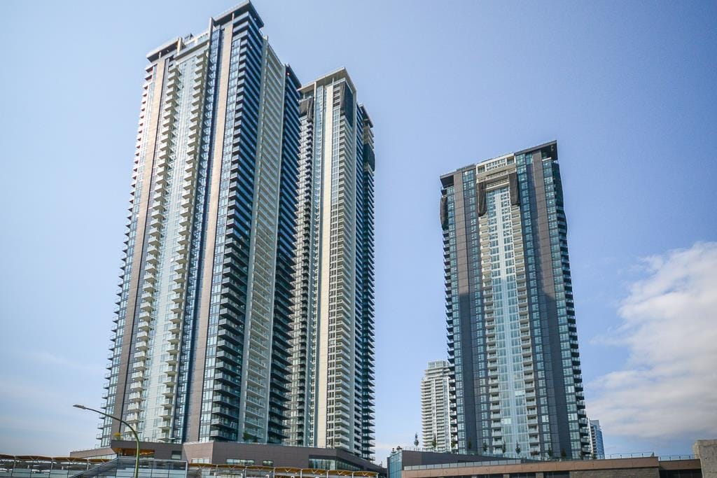 Apartment for sale in Burnaby, Burnaby North, 2404 4168 Lougheed Highway, 263084568 | Realtylink.org