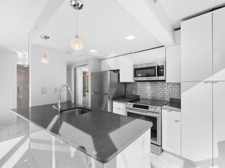 Apartment for sale in Vancouver, Vancouver West, 702 1188 Howe Street, 263084816 | Realtylink.org