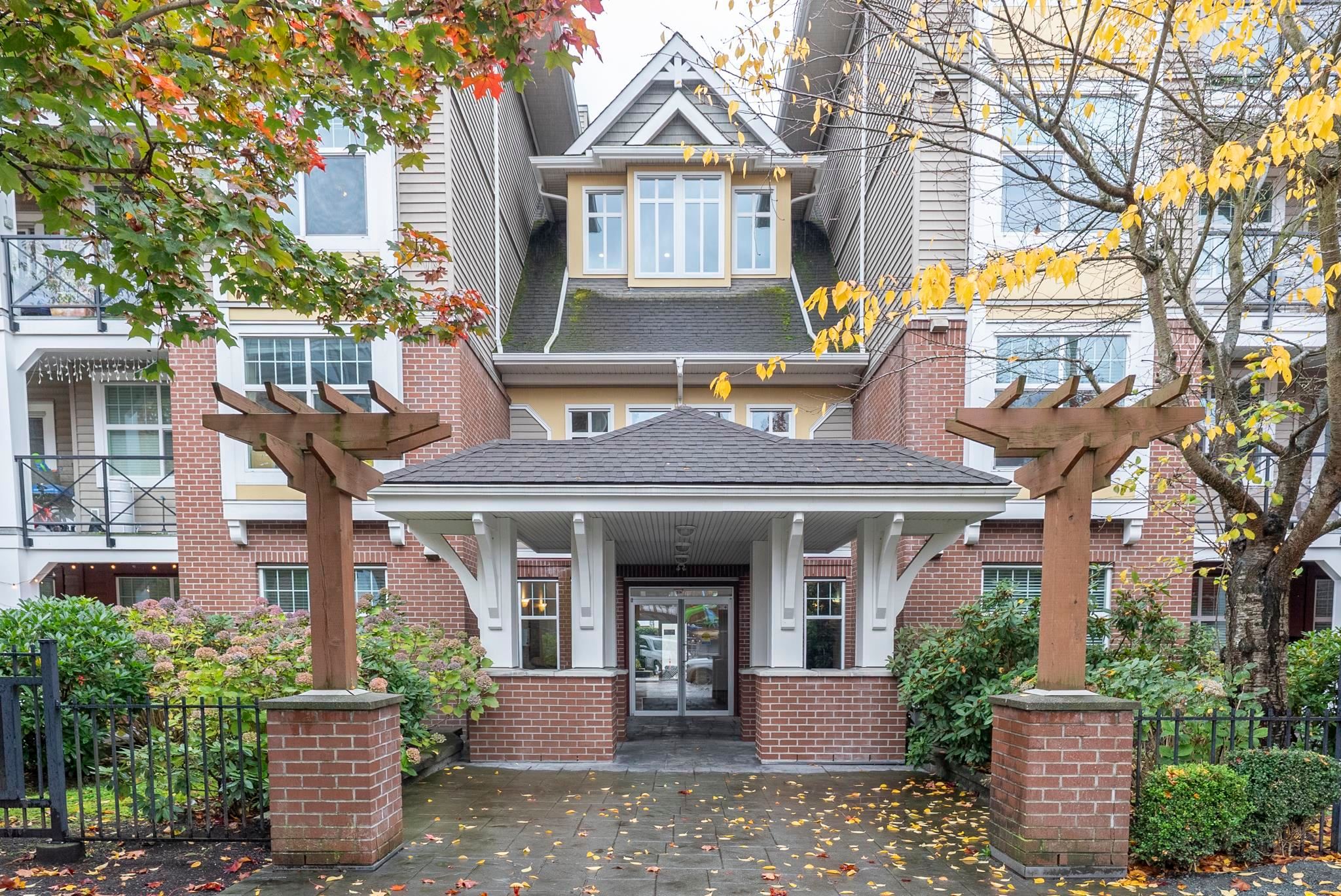 Apartment for sale in Surrey, Cloverdale, 112 17712 57a Avenue, 263086180 | Realtylink.org