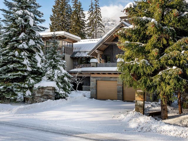 House for sale in Whistler, Whistler, 6677 Crabapple Drive, 263086591 | Realtylink.org
