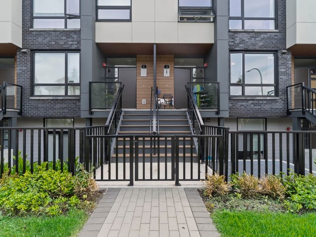 Townhouse for sale in Burnaby, Burnaby South, 114 6085 Irmin Street, 263086687 | Realtylink.org