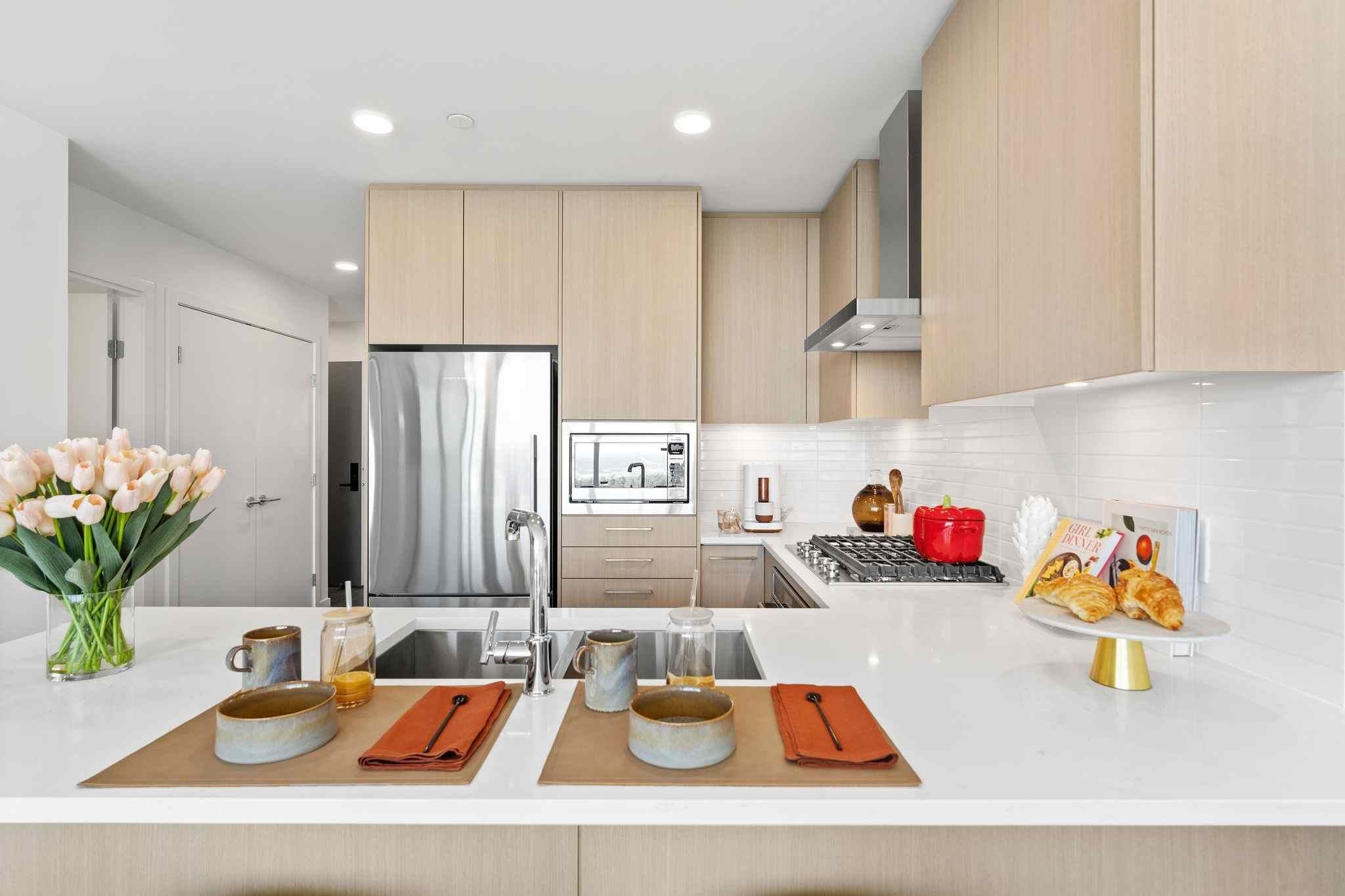 Apartment for sale in Coquitlam, Coquitlam, 2705 518 Clarke Road, 263086870 | Realtylink.org