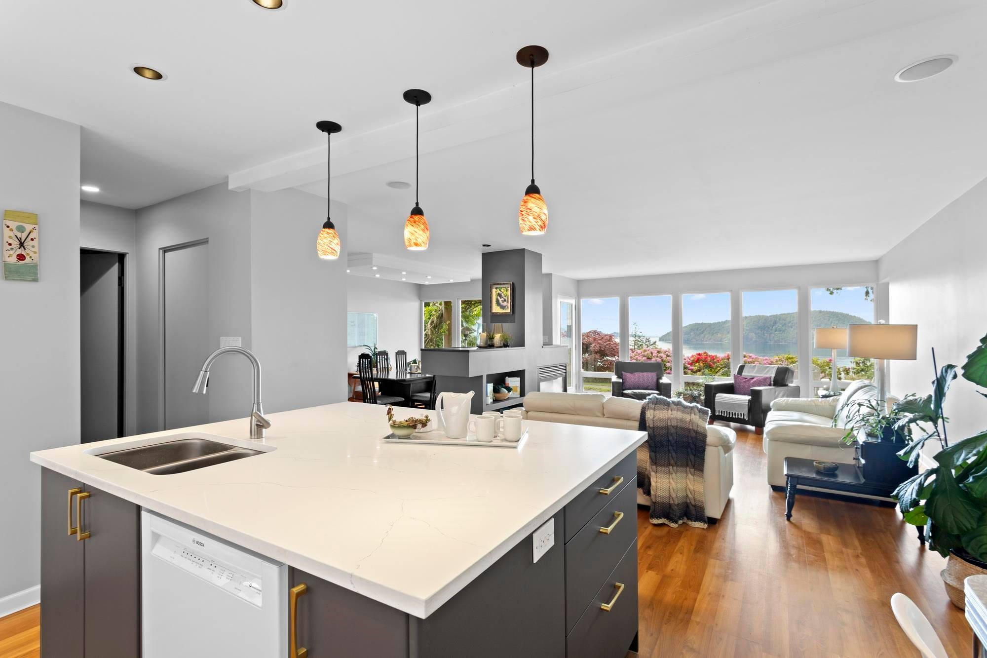 House for sale in Lions Bay, West Vancouver, 45 Sweetwater Place, 263087760 | Realtylink.org