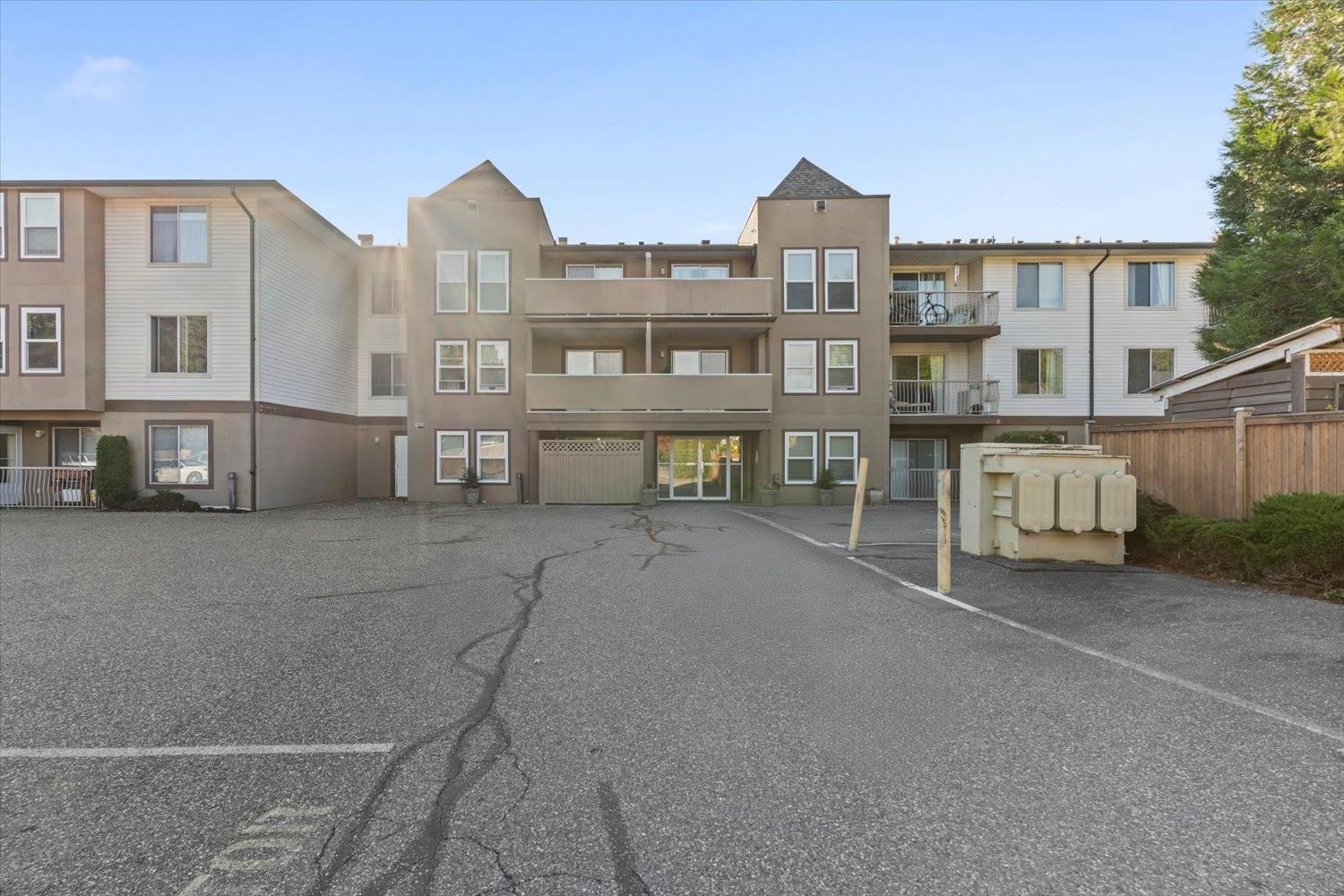 Apartment for sale in Chilliwack, Sardis, 205 45702 Watson Road, 263088032 | Realtylink.org