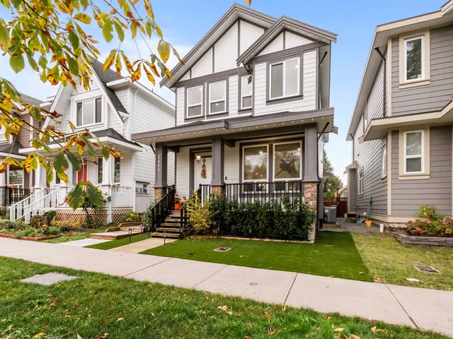 House for sale in Surrey, South Surrey White Rock, 2561 168 Street, 263088331 | Realtylink.org