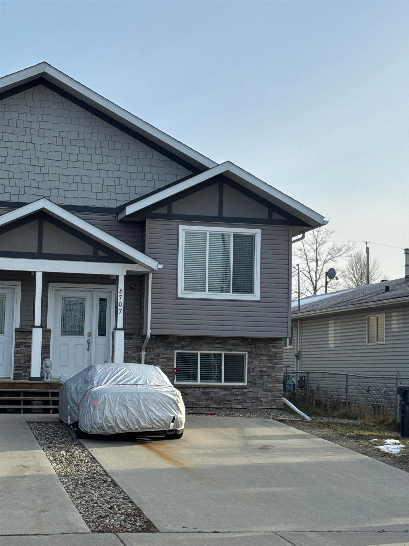 1/2 Duplex for sale in Fort St. John, Fort St. John, 8707 76 Street, 263088376 | Realtylink.org