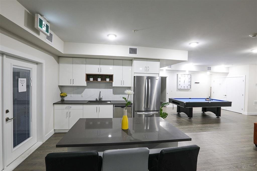 Apartment for sale in Surrey, Surrey, 515 15351 101 Avenue, 263088680 | Realtylink.org