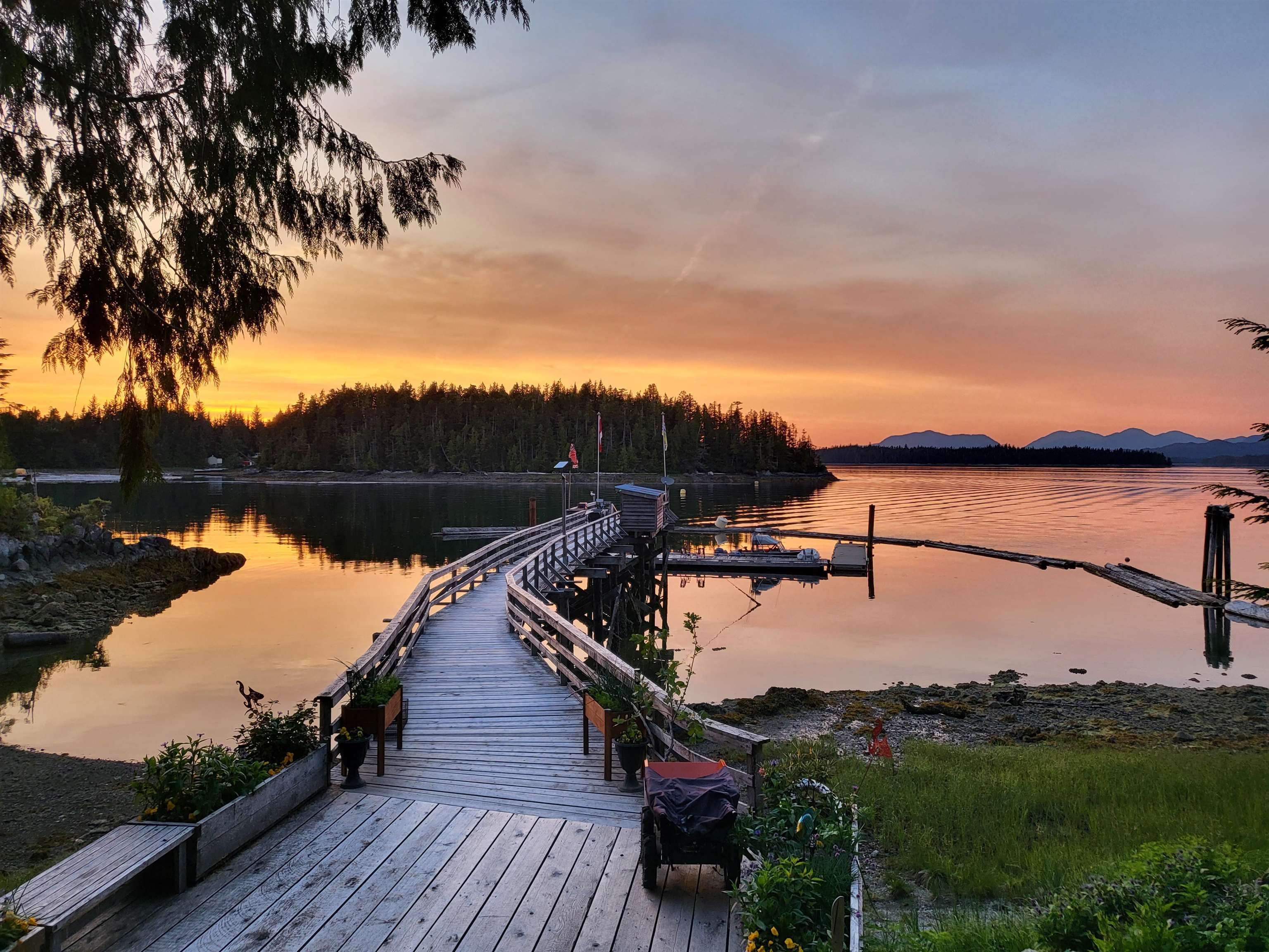 House for sale in Bella Coola, Williams Lake, 34 Whiskey Cove (Denny Island) Road, 263089278 | Realtylink.org