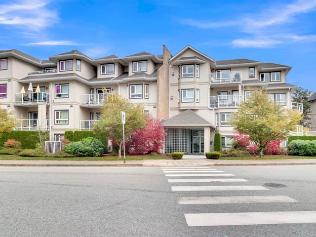 Apartment for sale in Surrey, Surrey, 208 8142 120a Street, 263089357 | Realtylink.org