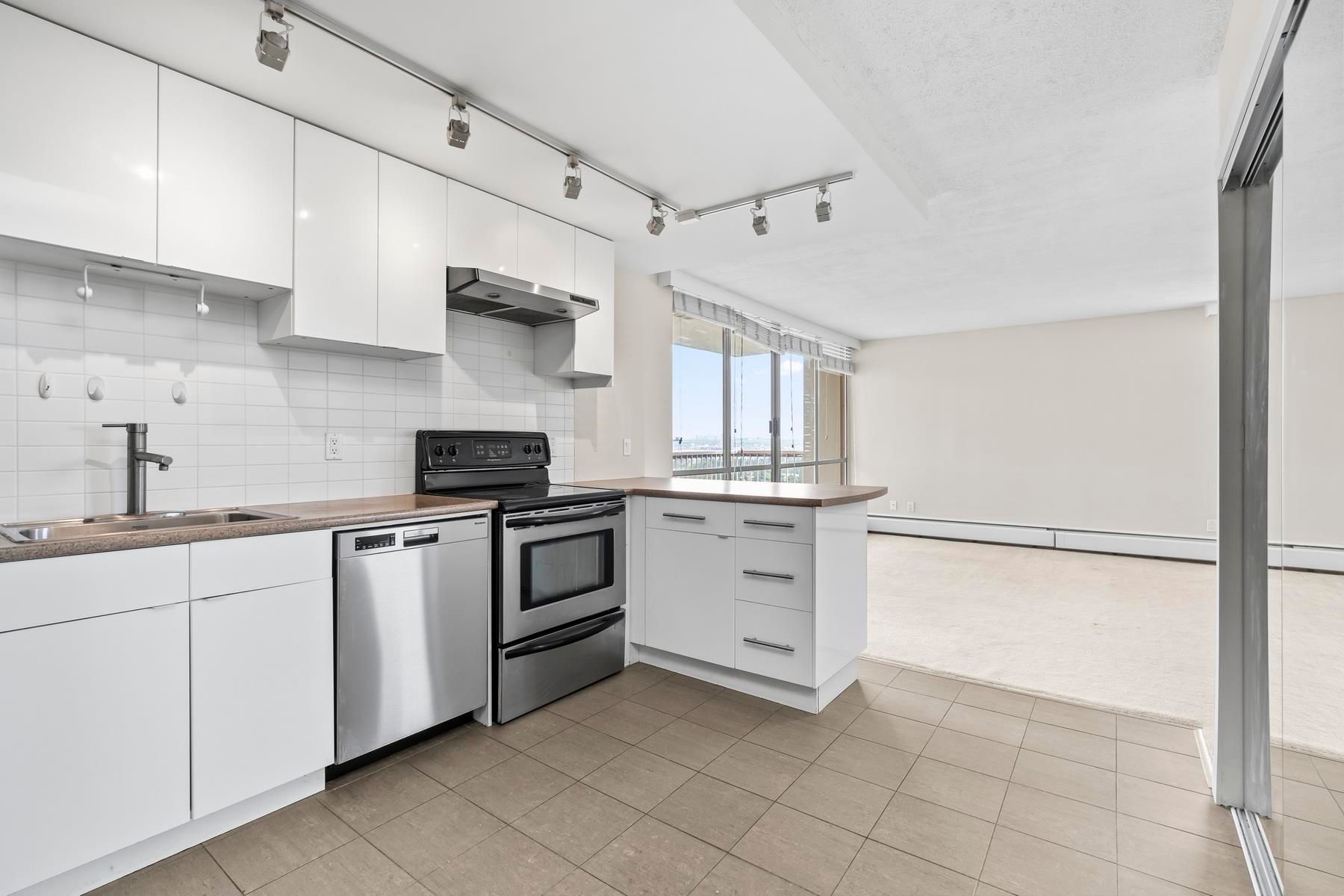 Apartment for sale in North Vancouver, North Vancouver, 1610 2016 Fullerton Avenue, 263089725 | Realtylink.org