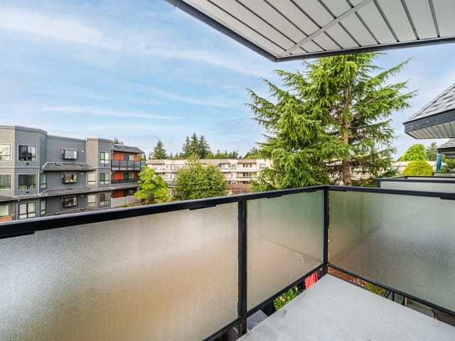 Apartment for sale in Surrey, South Surrey White Rock, 315 1850 Southmere Crescent, 263089894 | Realtylink.org