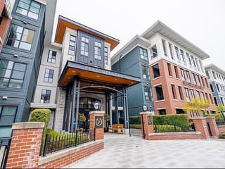 Apartment for sale in Surrey, South Surrey White Rock, 401 15137 33 Avenue, 263090267 | Realtylink.org