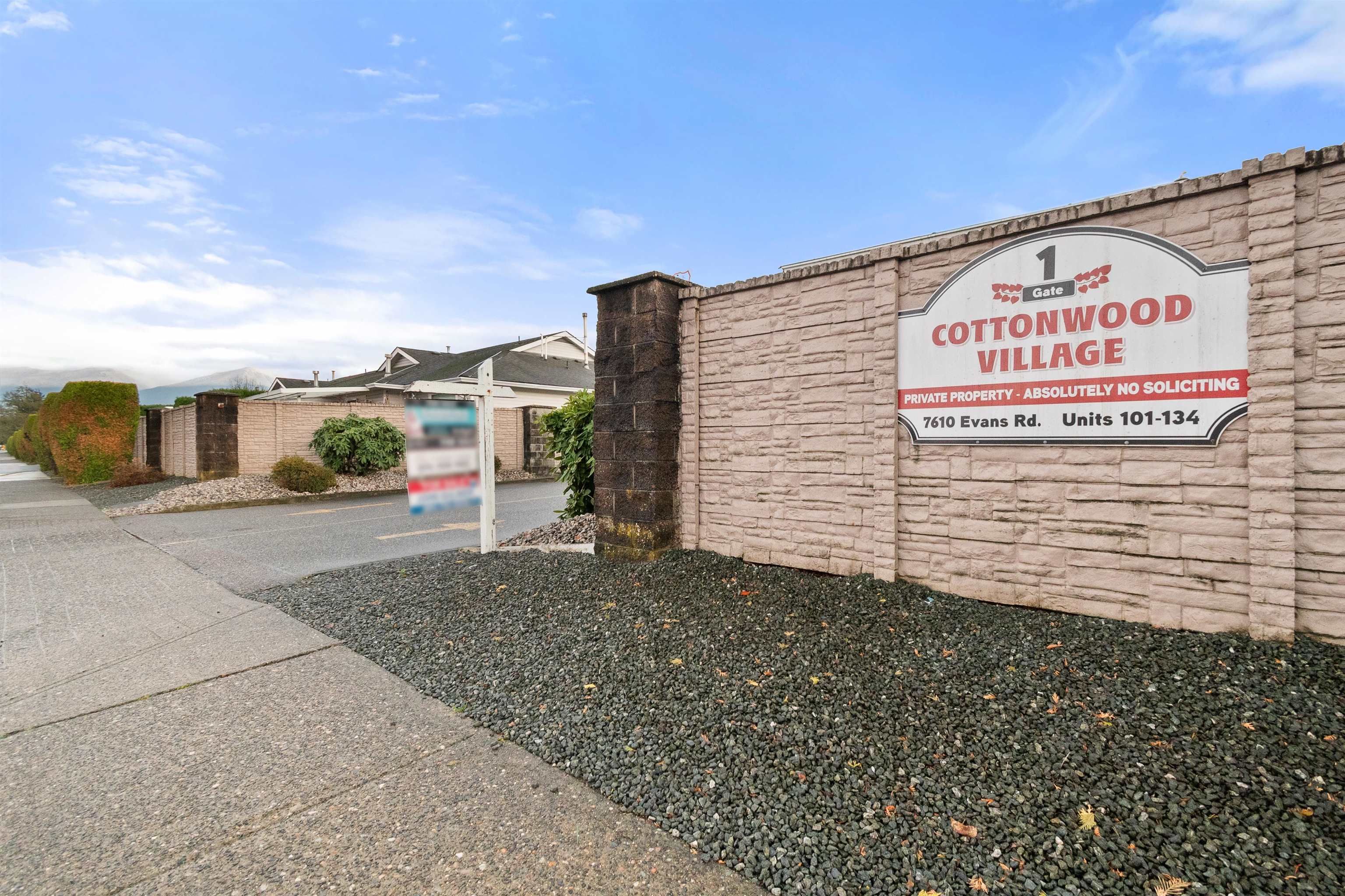 1/2 Duplex for sale in Chilliwack, Sardis, 121 7610 Evans Road, 263090659 | Realtylink.org