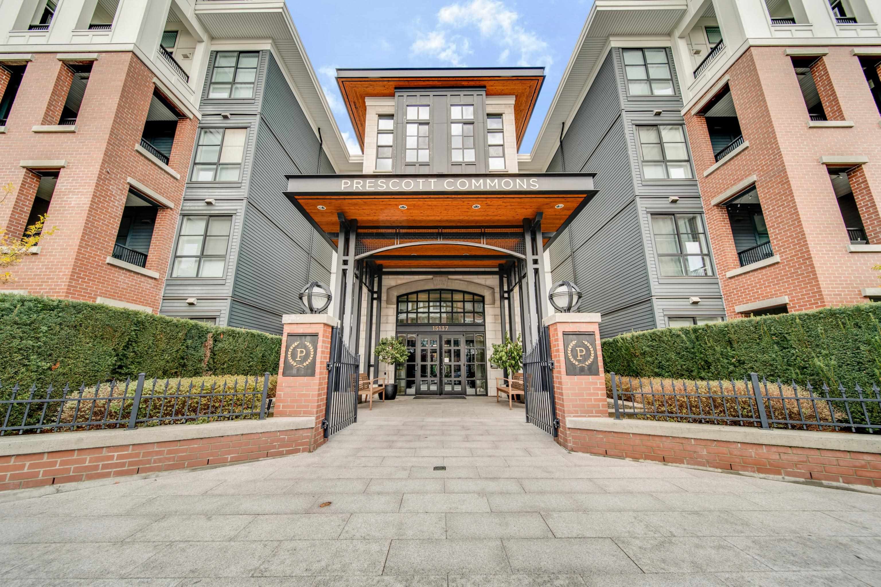 Apartment for sale in Surrey, South Surrey White Rock, 320 15137 33 Avenue, 263090764 | Realtylink.org