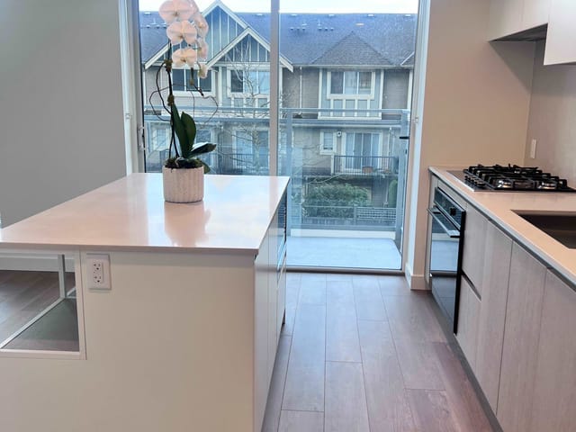 Apartment for rent in Burnaby, Burnaby South, 204 5685 Halley Avenue, 263091131 | Realtylink.org