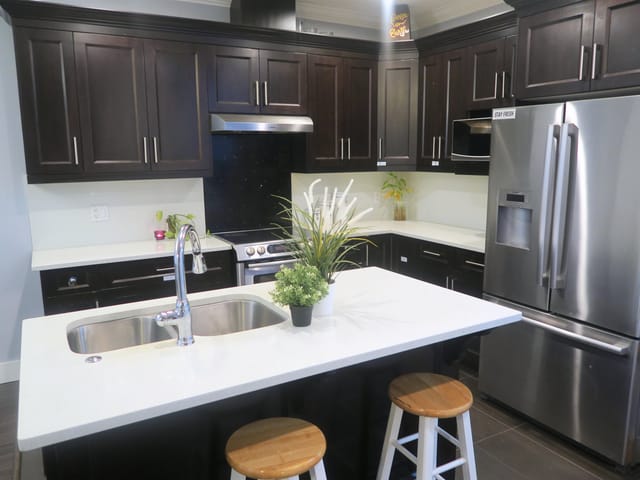 Townhouse for sale in Surrey, North Surrey, 118 15399 Guildford Drive, 263091292 | Realtylink.org