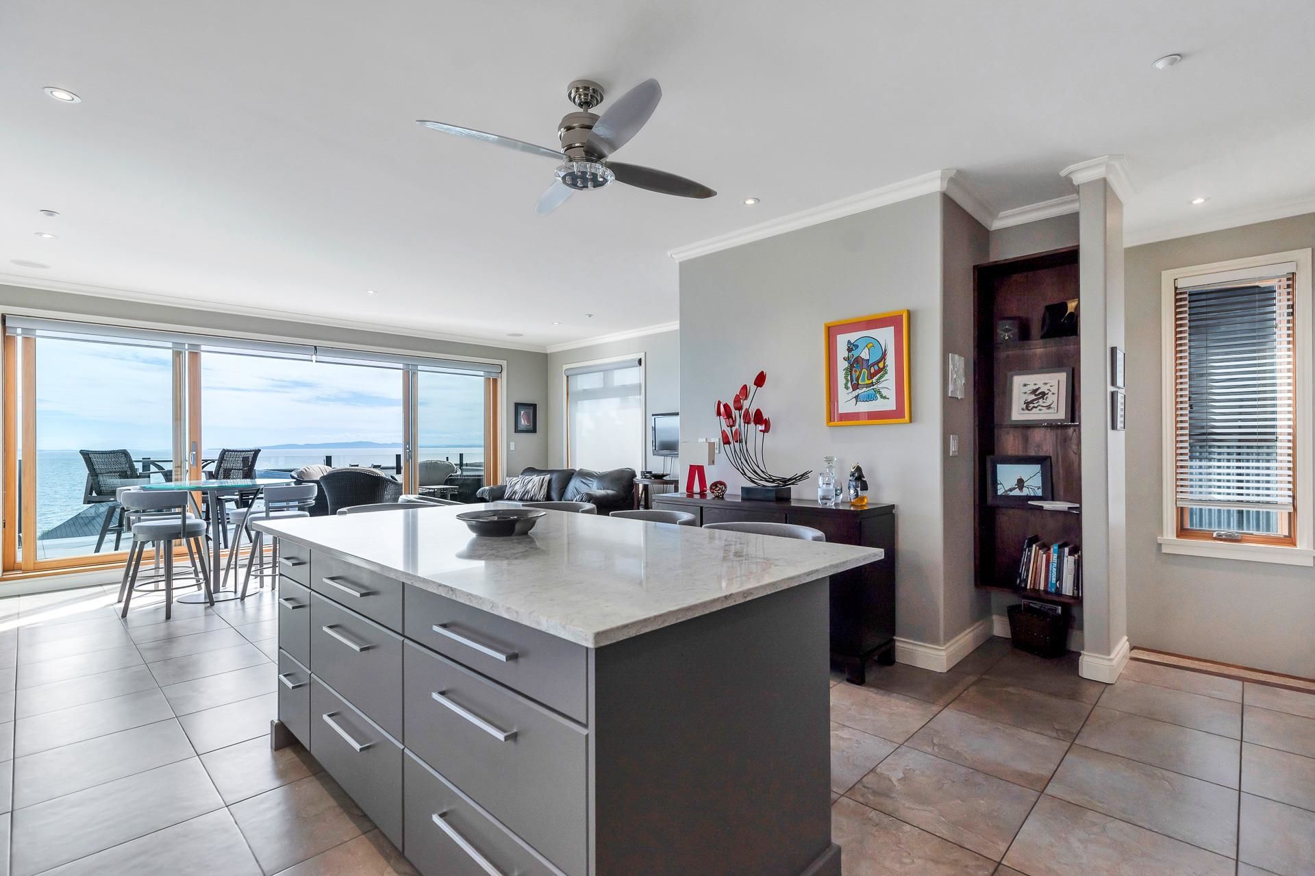 House for sale in White Rock, South Surrey White Rock, 15364 Victoria Avenue Street, 263091300 | Realtylink.org