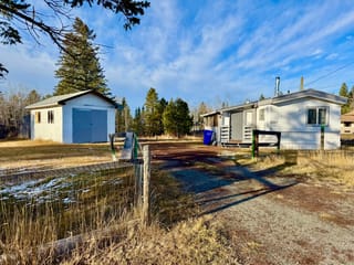 Manufactured Home for sale in 103 Mile House, 100 Mile House, 5563 103 Mile Lake Road, 263091365 | Realtylink.org