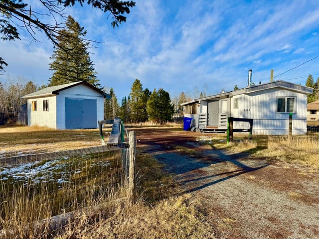 Manufactured Home for sale in 103 Mile House, 100 Mile House, 5563 103 Mile Lake Road, 263091365 | Realtylink.org