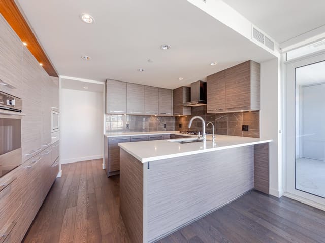 Apartment for sale in Richmond, Richmond, 902 7468 Lansdowne Road, 263091528 | Realtylink.org