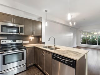 Apartment for sale in Surrey, North Surrey, L115 13468 King George Boulevard, 263091646 | Realtylink.org