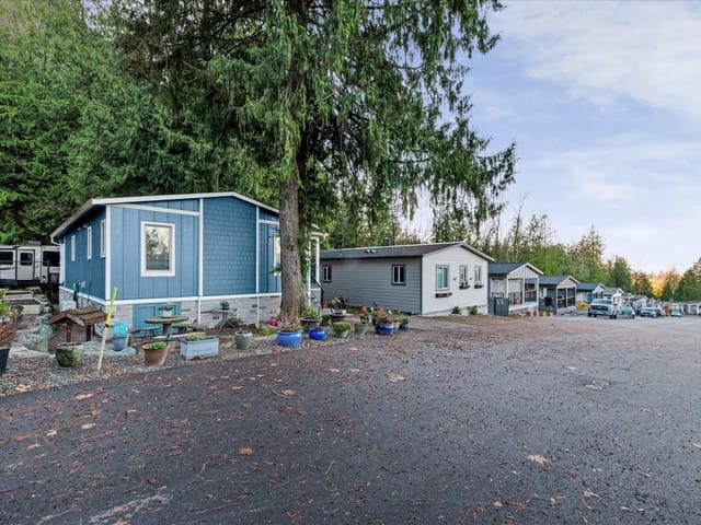 Manufactured Home for sale in Rosedale, East Chilliwack, 60 53480 Bridal Falls Road, 263091745 | Realtylink.org