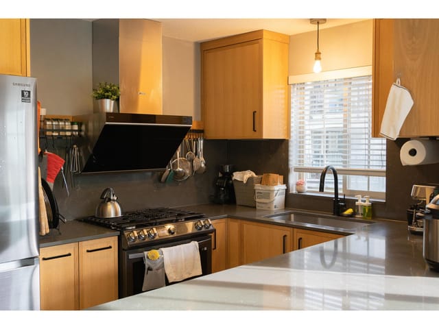 Apartment for sale in Coquitlam, Coquitlam, 210 2958 Silver Springs Boulevard, 263091801 | Realtylink.org