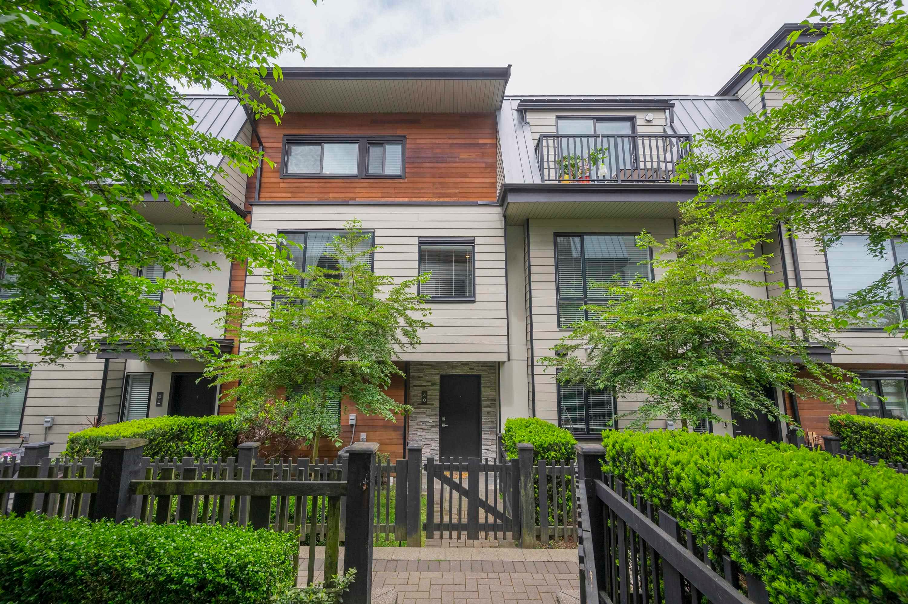 Townhouse for sale in Surrey, South Surrey White Rock, 40 15688 28 Avenue, 263092207 | Realtylink.org