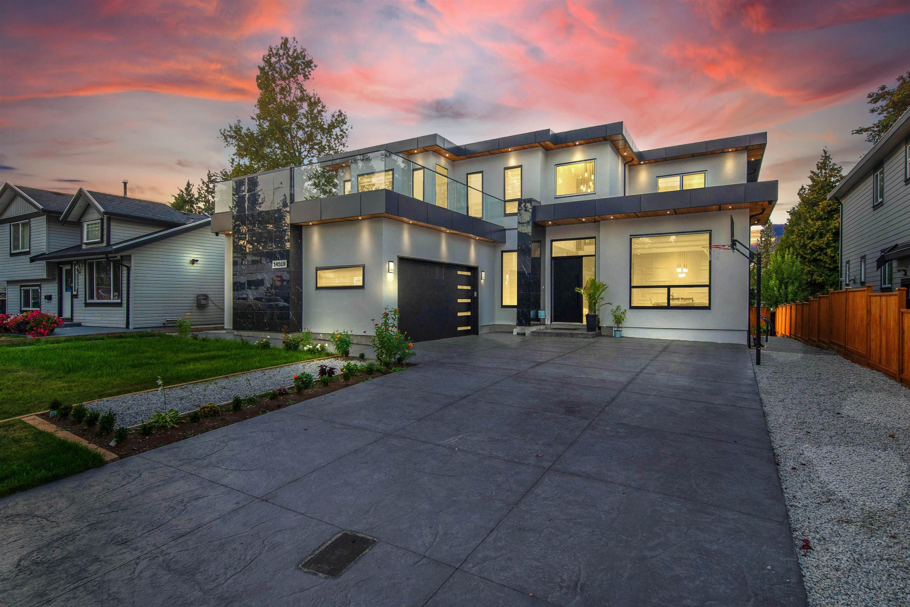 House for sale in Surrey, Surrey, 14169 75a Avenue, 263092432 | Realtylink.org