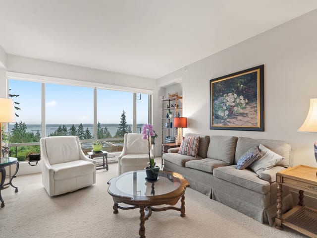 Apartment for sale in West Vancouver, West Vancouver, 201 3105 Deer Ridge Drive, 263092723 | Realtylink.org