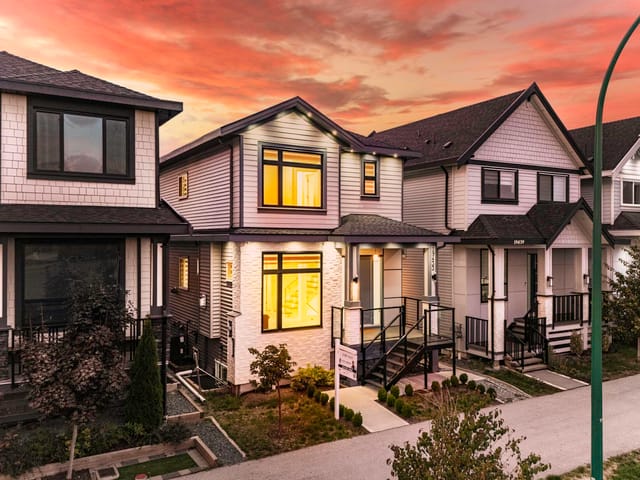 House for sale in Surrey, Cloverdale, 19433 70 Avenue, 263092859 | Realtylink.org