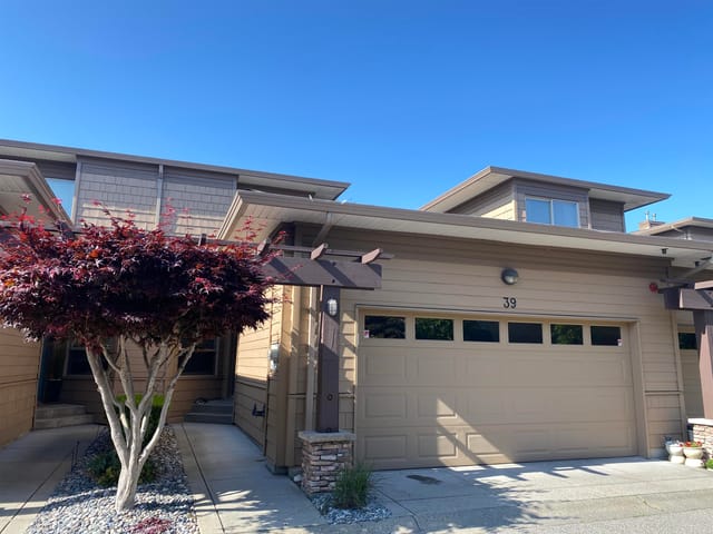 Townhouse for rent in Surrey, Cloverdale, 39 16655 64 Avenue, 263093188 | Realtylink.org