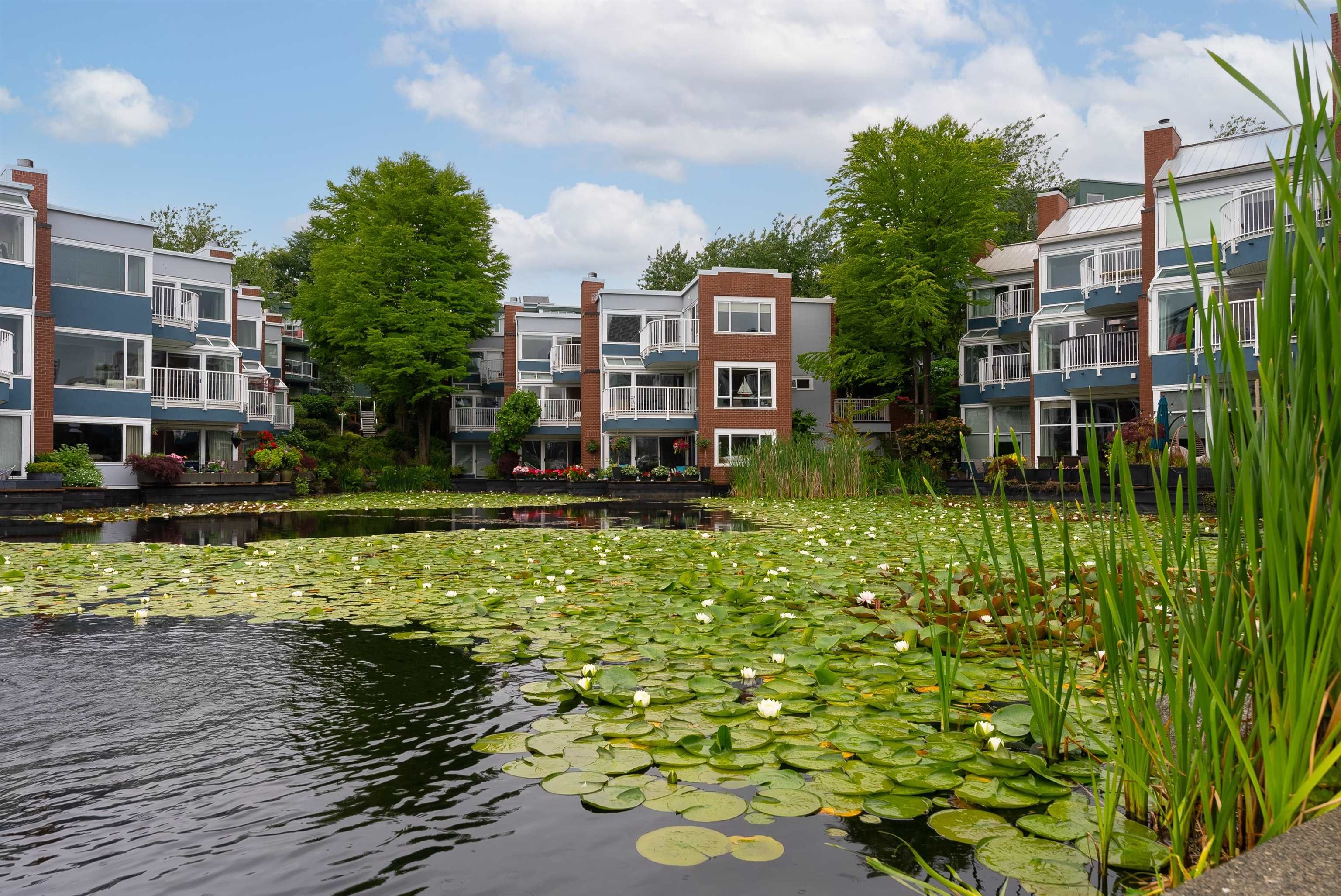 Townhouse for sale in Vancouver, Vancouver West, 1596 Island Park Walk, 263093330 | Realtylink.org