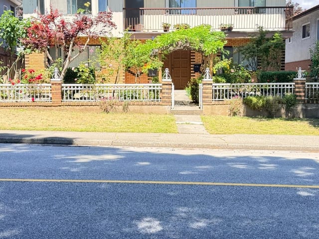 House for sale in Burnaby, Burnaby North, 4421 Parker Street, 263093571 | Realtylink.org
