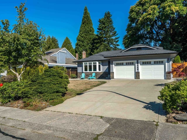 House for sale in Surrey, South Surrey White Rock, 12549 21a Avenue, 263093958 | Realtylink.org