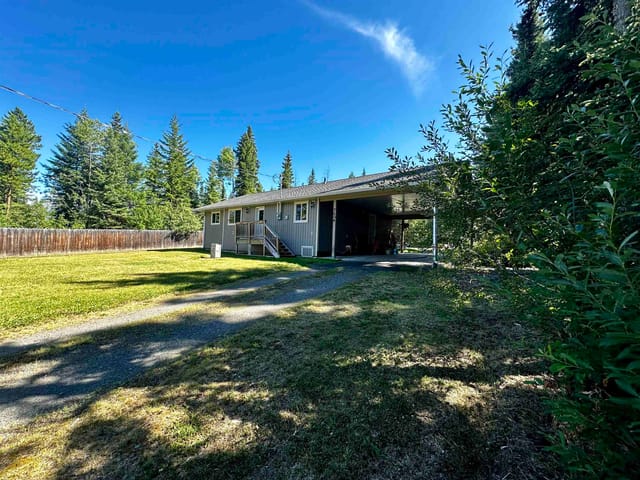 House for sale in Deka Lake / Sulphurous / Hathawa, 100 Mile House, 7604 Womack Road, 263094379 | Realtylink.org